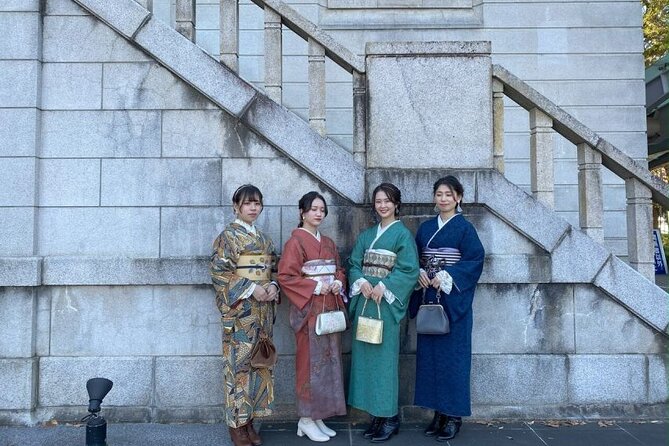 Osaka: Kimono Rental Traditional Experience at WARGO - What you actually get: kimono, obi, satchel, sandals, socks, hair