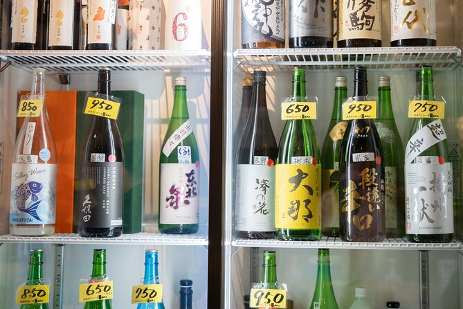 Osaka Local Bar Crawl in Dotombori & Uranamba Area - Ura Namba izakaya: yakitori, karaage, and sake in a local pocket