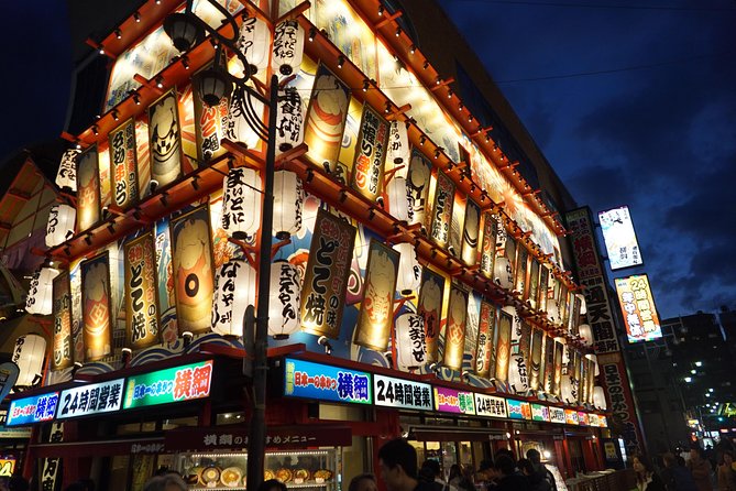 Osaka Local Foodie Walking Tour in Dotonbori and Shinsekai - Stop 3: Dotonbori alley shopping and the Doguya-suji knife lane