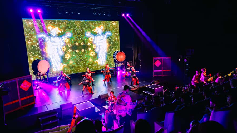 OSAKA NIGHT FUSION Japanese Taiko Kabuki Samurai Dance Show - The drum moments: taiko you can feel, not just hear