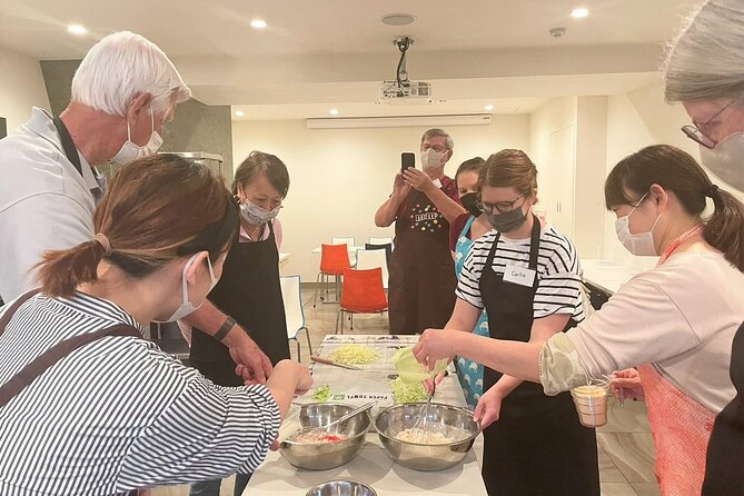 Osaka Okonomiyaki Cooking Experience! - The people factor: Keiko, her mom, and Sachiko