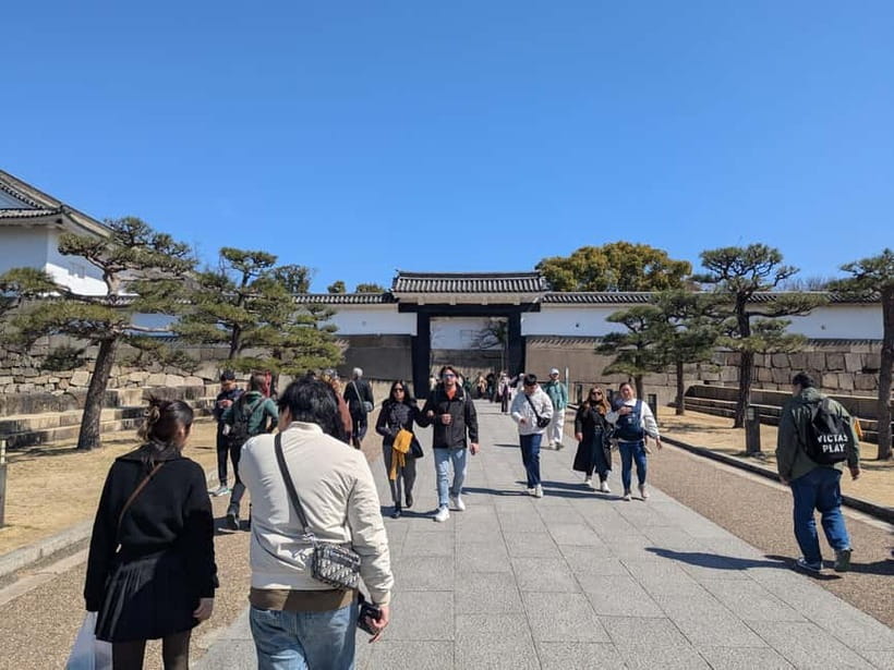 Osaka: Osaka Castle Guided Tour with Local Guide - Key takeaways before you go