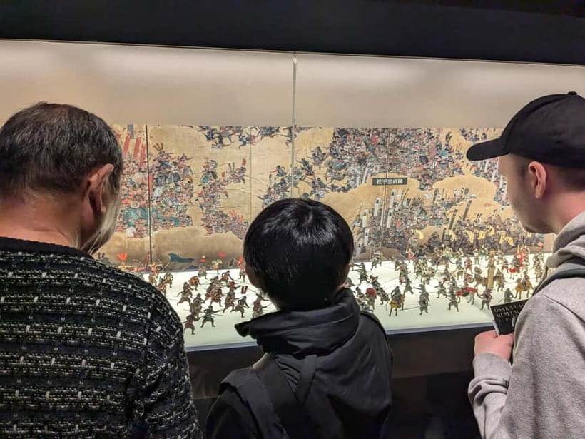 Osaka: Osaka Castle Guided Tour with Local Guide - Meeting at the Castle Main Building, Right Where It Starts