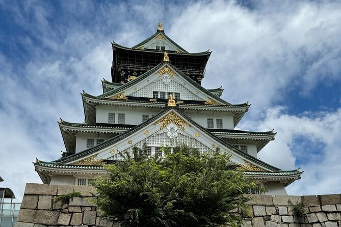 Osaka: Osaka Castle Tower Private Guided Tour in 90 Minutes - Meeting at Zannen-ishi: Starting Fast at Osaka Castle