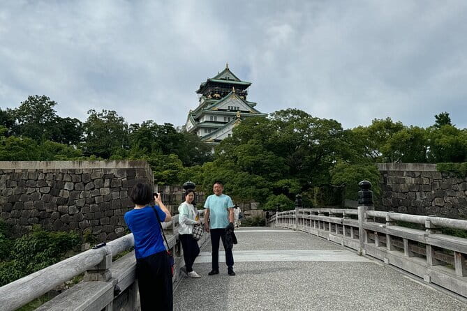 Osaka: Osaka Castle Tower Private Guided Tour in 90 Minutes - Who This Osaka Castle Tower Tour Fits Best