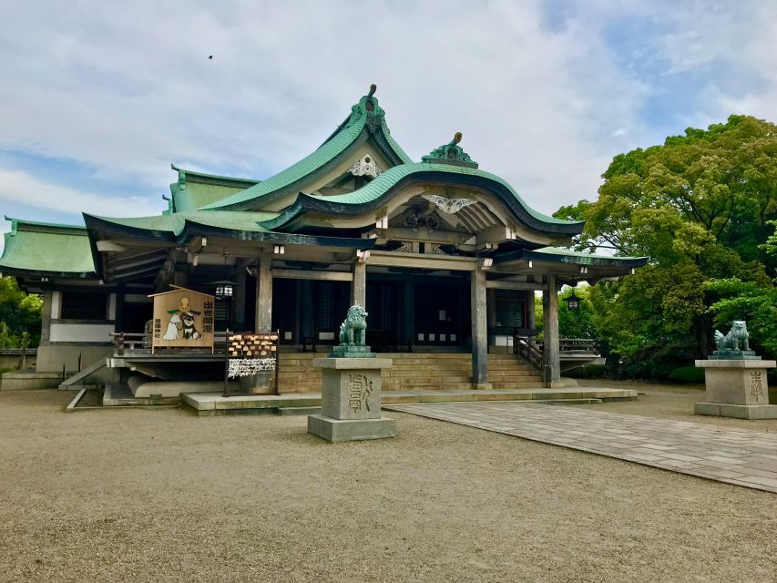 Osaka: Osaka Castle - Tsuruhashi - Tennoji (Spanish Guide) - Osaka Castle Park: Start Where the Walking Feels Easy