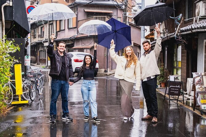 Osaka Photo Walk – Mini Tour Through Hidden Streets & Local Vibes - Breaks, food, and the pace you can control