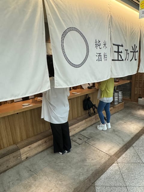 Osaka: Private Barhopping Tour - Unique Bars in 2 Hours - The first stop: a classy bar inside a department store or commercial building