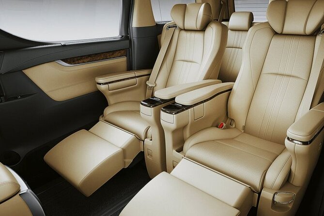 Osaka : Private One-way Transfers to/from Kansai Airport(KIX) - Pickup at Your Hotel for Airport Bound Trips (Osaka to KIX)