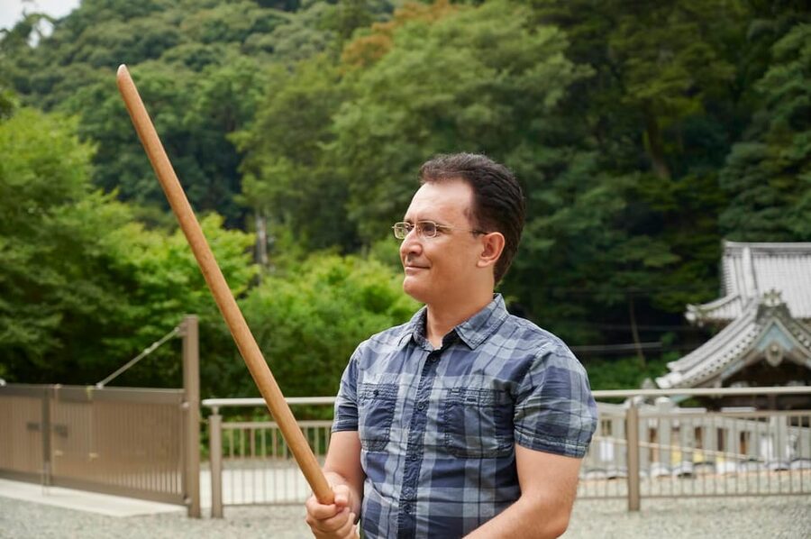 Osaka: Private Samurai Experience - Train with Sword Master - Translation support in English, Japanese, or French