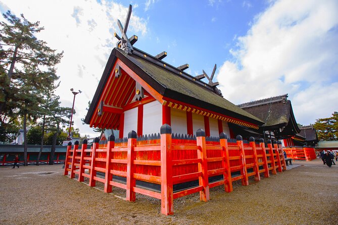 Osaka’s Hidden Gem: Sumiyoshi Taisha Shrine Tour in 90 Minutes - Why Sumiyoshi Taisha Works So Well in 90 Minutes
