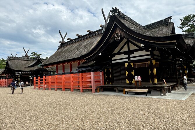 Osaka’s Hidden Gem: Sumiyoshi Taisha Shrine Tour in 90 Minutes - What Makes the Atmosphere Feel Different From Other Sights