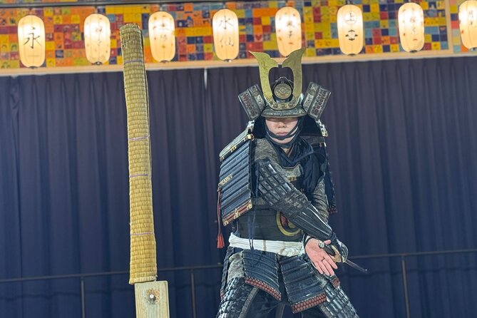 Osaka:Samurai Show & Experience with Halal Sukiyaki - Osaka Samurai show timing: entry at 5 PM, show at 6 PM