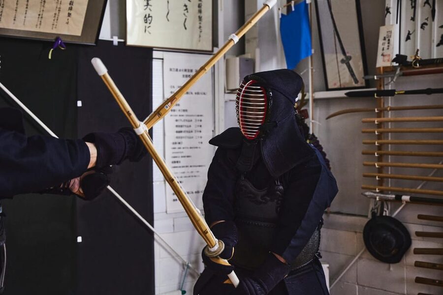 Osaka: Samurai Training Experience KENDO in Osaka - Getting dressed in Dōgi, Hakama, and full bogu armor