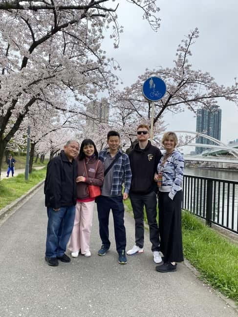 Osaka: Springtime Sakura Picnic "Hanami" - A 2-hour hanami schedule built for short-lived blossoms