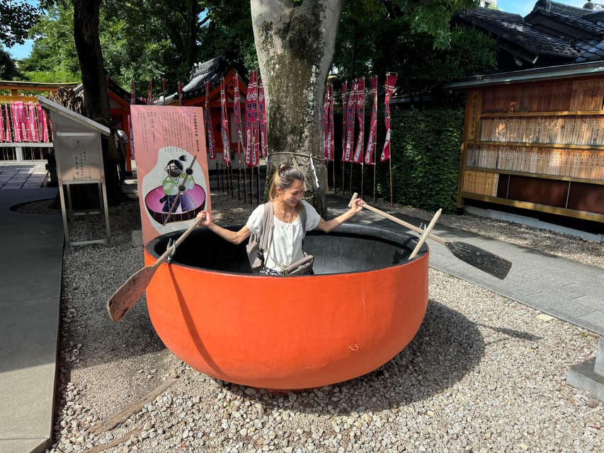 Osaka: Sumiyoshi, Osaka's Most Iconic Shrine - Private Tour - Viewpoint Time and the Steeply Arched Taiko Bridge Photo Moment