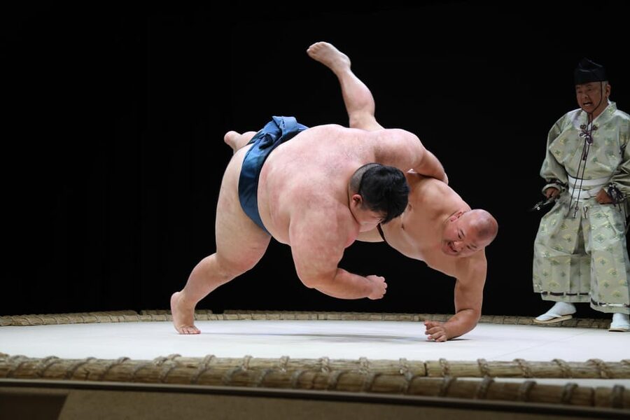 Osaka: Sumo Stage Show with Bento or Snack + Fight & Photo - Where to Find THE SUMO HALL HIRAKUZA OSAKA (Namba Parks 8th Floor)