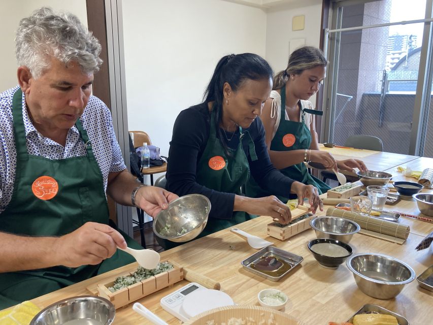 Osaka: Sushi Class in Dotonbori - Nigiri Practice: Vinegared Rice as the Foundation