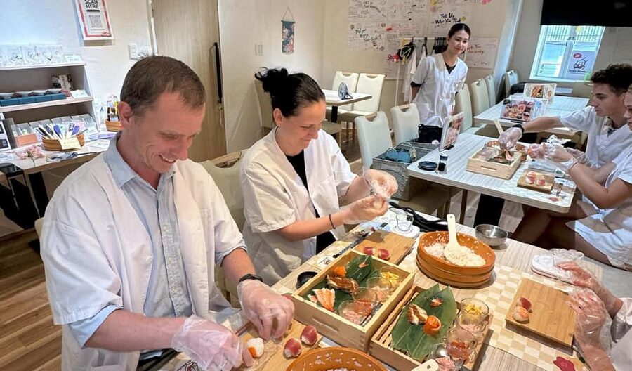 Osaka: Sushi Making in Spacious Studio (SAME-DAY OK!) - Studio Comfort: Why “Spacious” Actually Matters