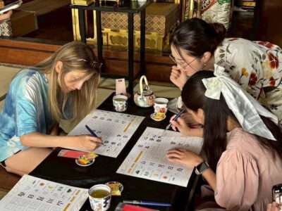 Temple Tour and Traditional Calligraphy Lesson