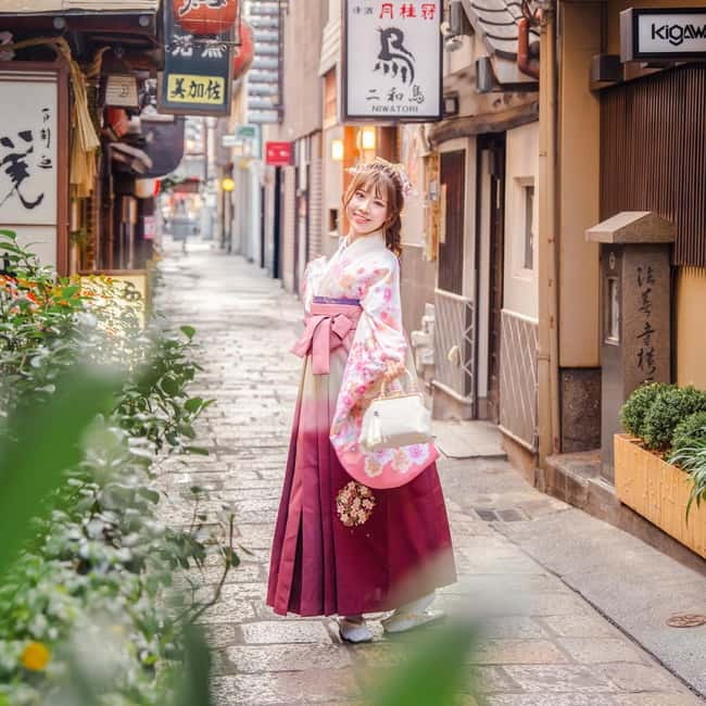 Osaka Traditional Outfit Experience – Visit Kyoto or Nara - The full dressing kit: why this matters more than you think