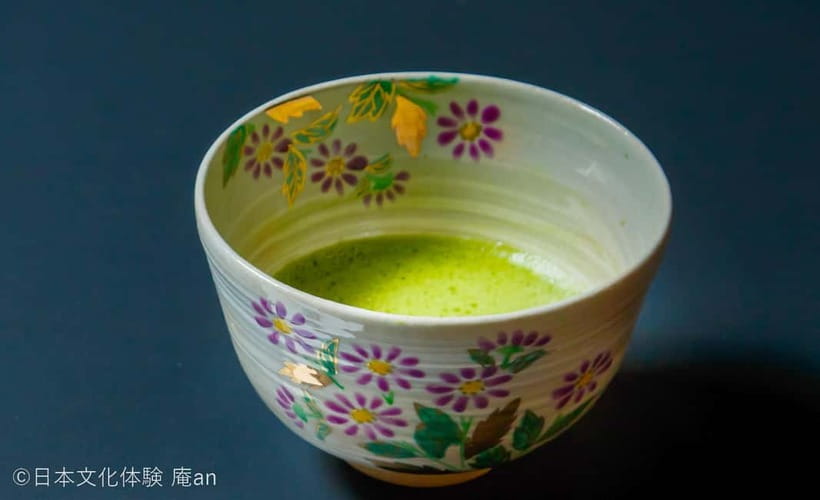 Osaka: Traditional Tea Ceremony Experience - Osaka tea ceremony in 30 minutes: a smart break from the streets