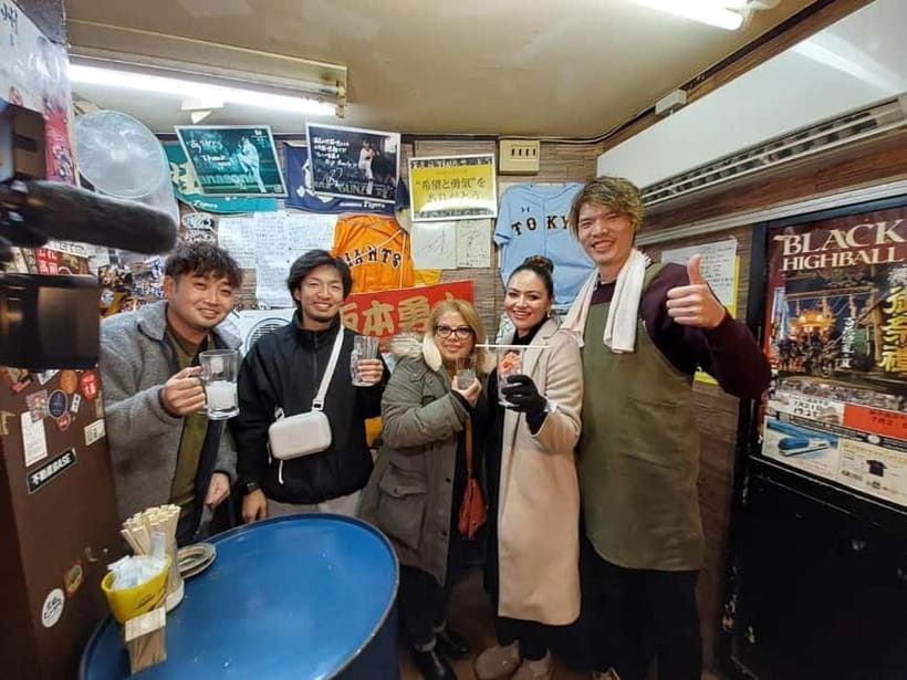 Osaka: Unforgettable Bar Hopping in Kyobashi! - Stop 2: One building, many choices, Osaka style
