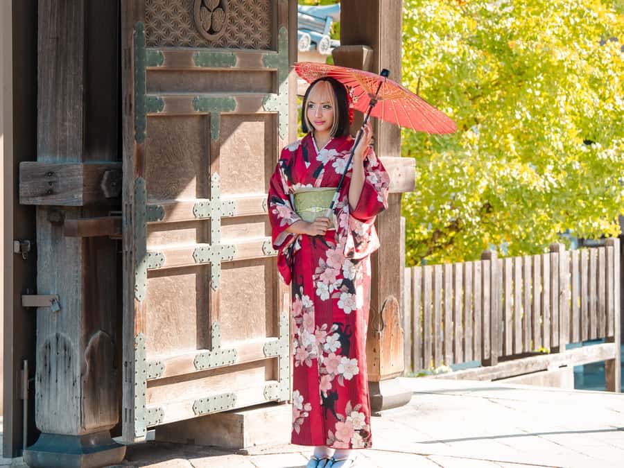 Osaka: Yukata Rental 90mins Plan for Adults - Styling and Dressing Support: Hair, Makeup, and Photography Options