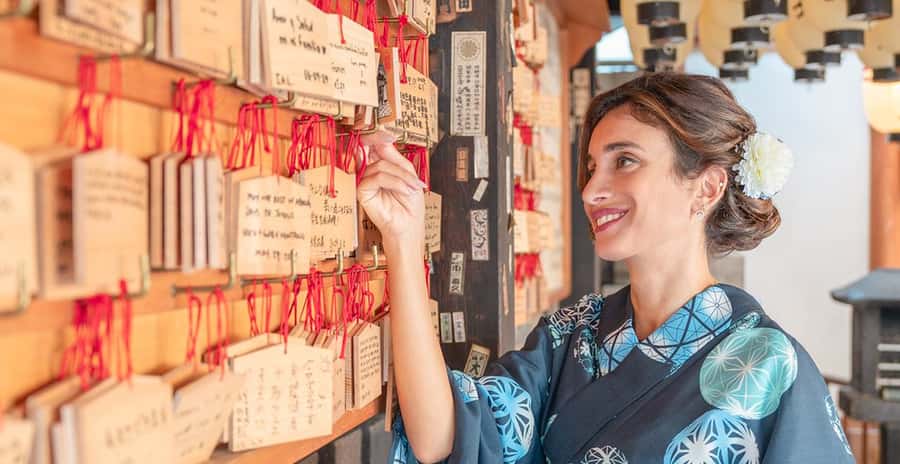 Osaka: Yukata Rental 90mins Plan for Adults - Dotonbori and Namba in Yukata: How to Turn a Walk Into a Moment