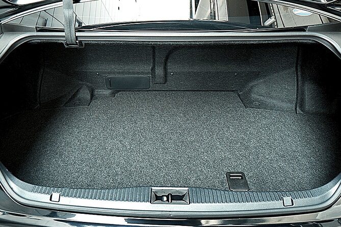 Private arrival Transfer from Kansai airport to Osaka city - Drop-Off Where You Need It: Hotels and Apartments Across Osaka