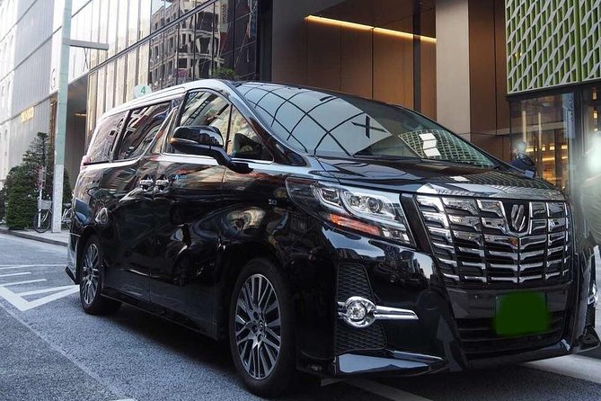Private arrival Transfer from Osaka Itami Airport(ITM) to central Osaka city - Finding the car and handling luggage like a pro