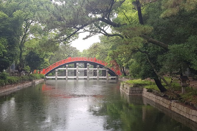 Private Car Full Day Tour of Osaka Temples, Gardens and Kofun Tombs - Shinsekai: A Quick Slice of Old Entertainment Osaka