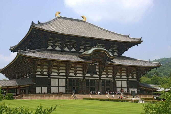 Private Full-Day Japanese Mountain Guided Tour: Ikoma - Hozanji Temple: a Ganesh-linked 12th-century visit with four-season windows