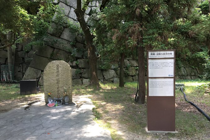Private Half-Day Guided Tour of Osaka Castle - Cherry Blossom Season Makes This Tour Feel Like a Different Day