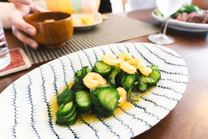 Private Japanese Cooking Class in Osaka with Culinary Expert Yoko - Shoes Off, Aprons On: How Yoko Teaches Japanese Cooking