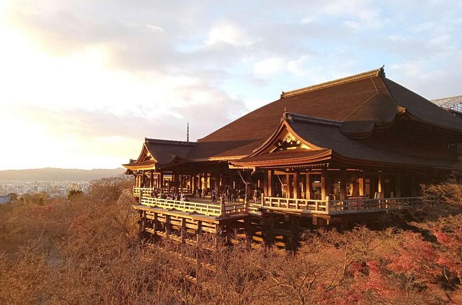 Private Transfer Between Kyoto and Kansai Airport KIX - Late-night pickups: know the surcharge before you commit