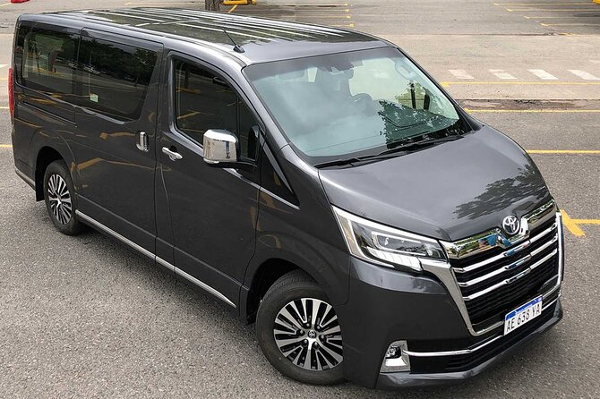 Private Transfer from Itami Airport ITM to Kyoto City by Minivan - Night pickup (10:00pm to 7:00am) and planning your arrival date