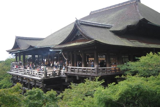 Sagano Romantic Train & Arashiyama, Kiyomizudera, Fushimi Inari Taisha Day Tour - Arashiyama and Sagano bamboo: how to enjoy the Kyoto calm