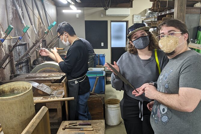 Sakai - Knife Factory and Craft Walking Tour - Stop 1: 八百源来弘堂本店 cinnamon mochi with a 400-year origin story