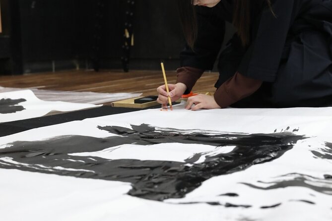 Samurai Calligraphy:Final brushstrokes of a lifetime before a War - Where it happens, and how to fit it into your day