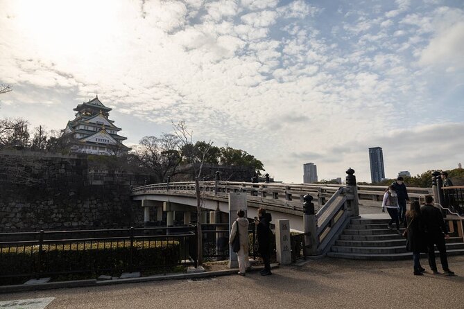 Samurai-specific Osaka Castle Guides Private tours in armor Photo - Urban legends, curses, and the kind of storytelling that makes you look twice