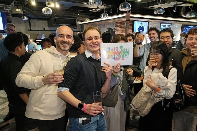 Social Drinking in Osaka - Meeting at Bar Moon Walk in Shinsaibashi (and finding the vibe fast)