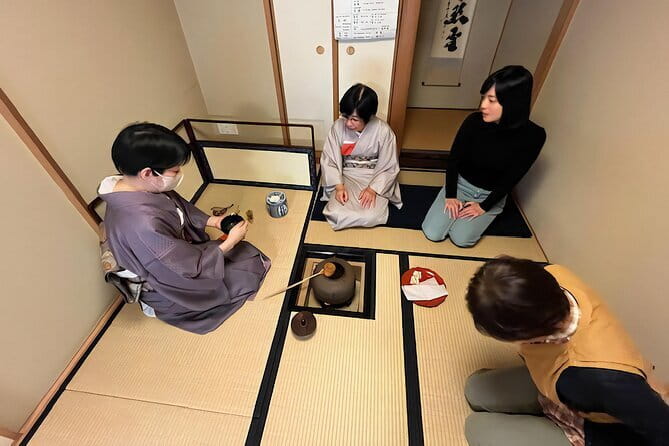 Tea Ceremony and Calligraphy Experiences in Osaka - Tips to get better results during calligraphy