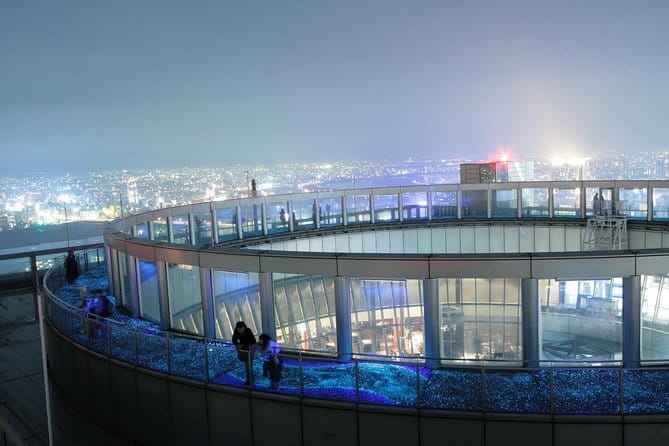 Umeda Sky Building KUCHU-TEIEN OBSERVATORY - Day or night in Osaka: choose based on the city you want